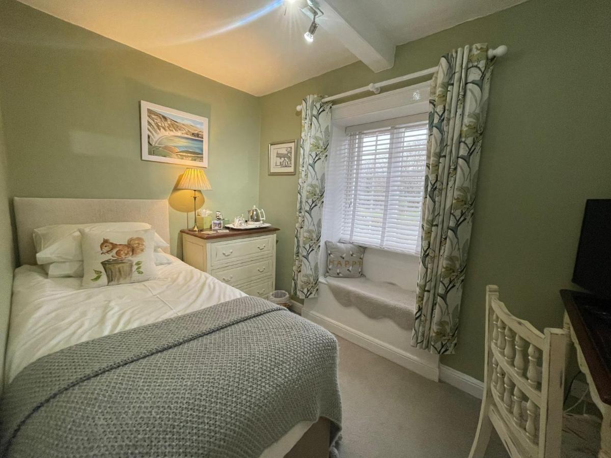 St Leonards Farmhouse Bed & Breakfast Blandford Forum Bagian luar foto